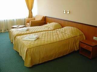 Отель Плаза Отель Троян Троян Стандартный двухместный номер с 2 отдельными кроватями-3